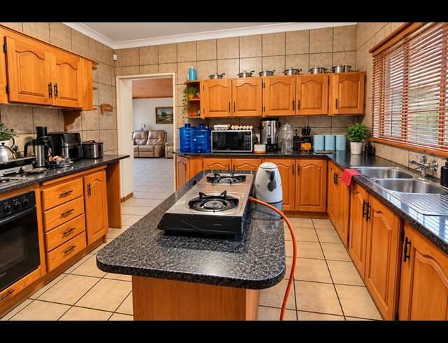 4 BEDROOM HOUSE FOR SALE IN THREE RIVERS